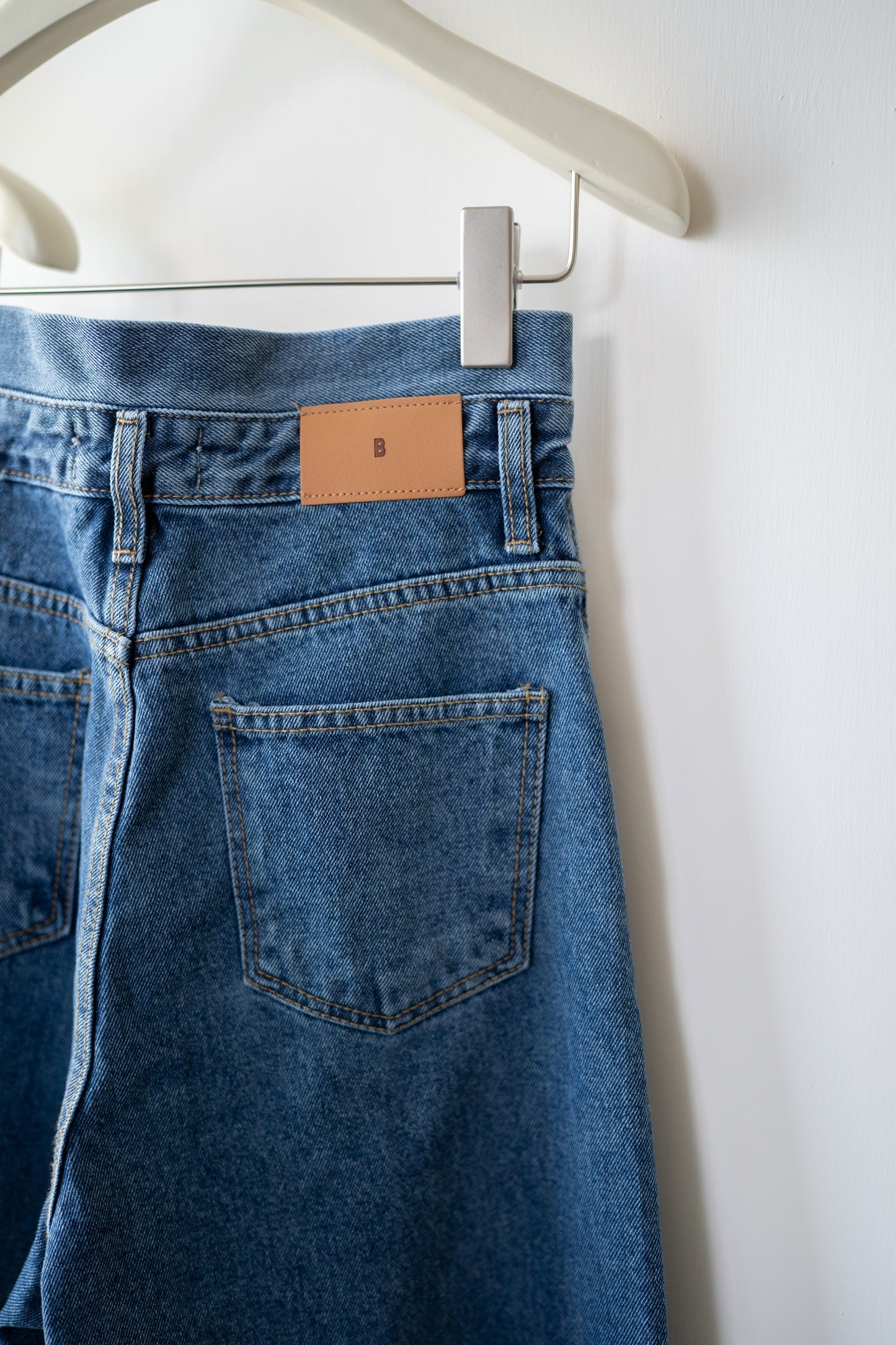 設計感超高腰闊腿牛仔褲