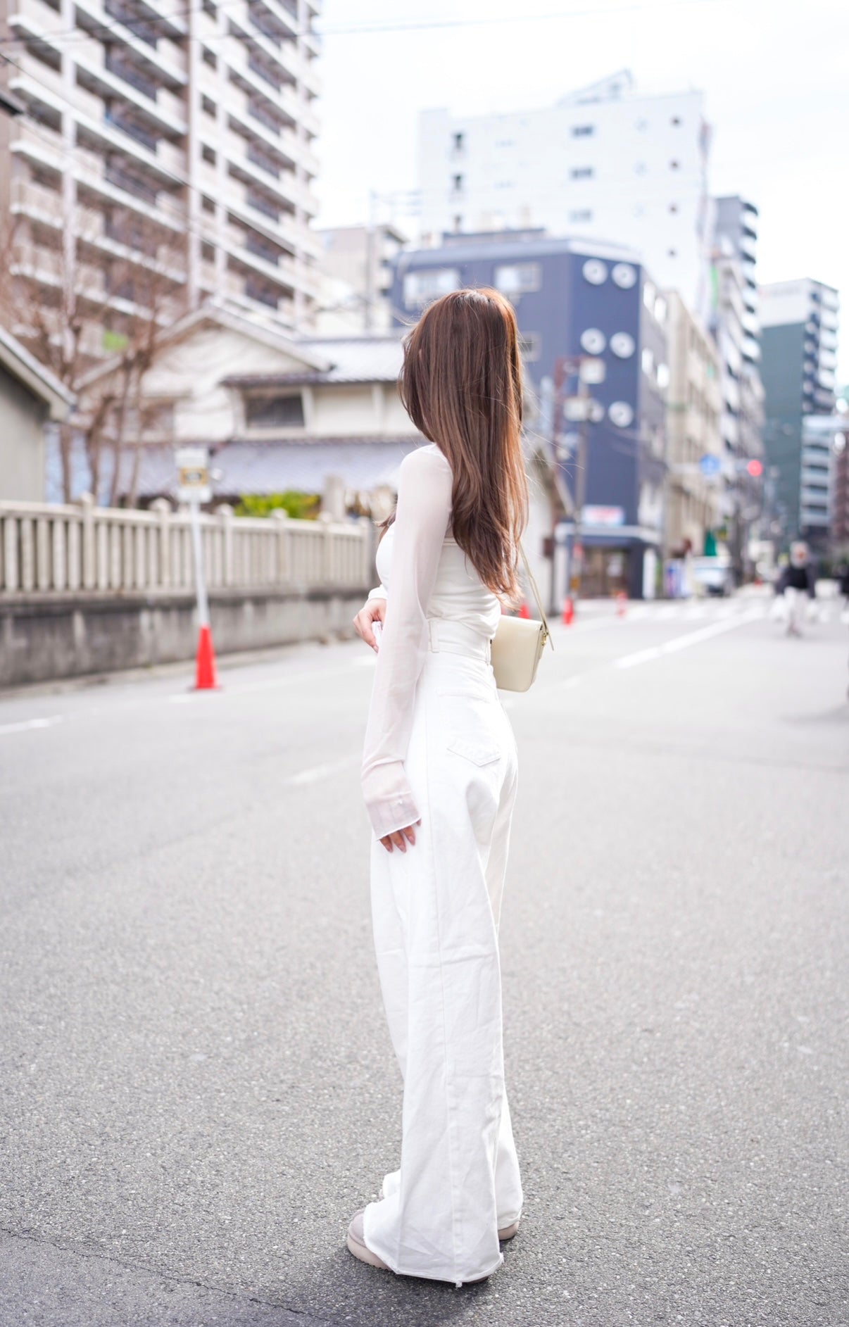 超高腰雙鈕闊腿牛仔褲