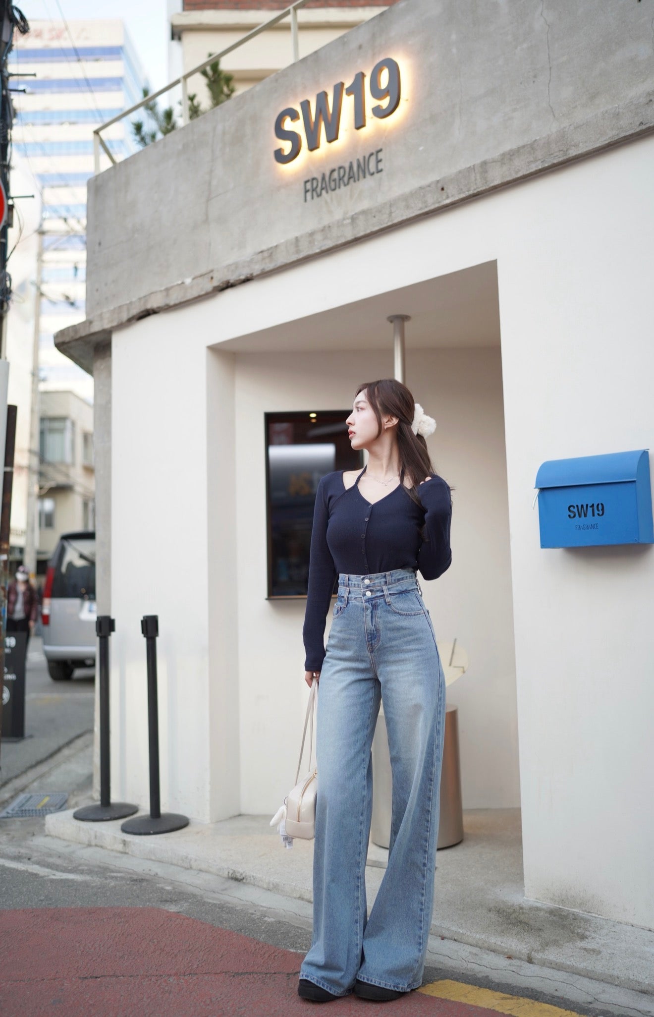 高腰雙層鈕設計感牛仔褲