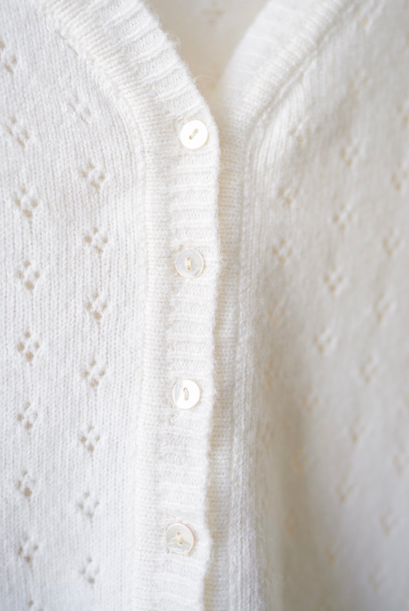 精緻感暗花花邊Cardigan￼