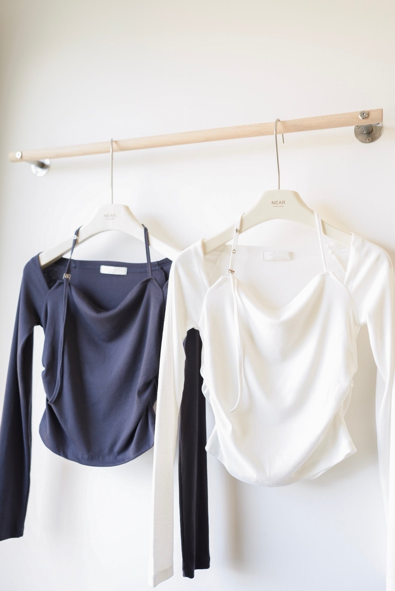 設計感U領掛頸上衣