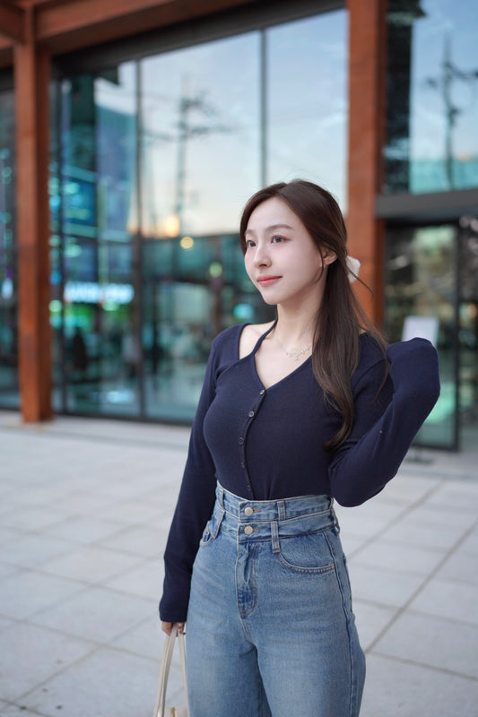 吸睛小心機掛頸上衣