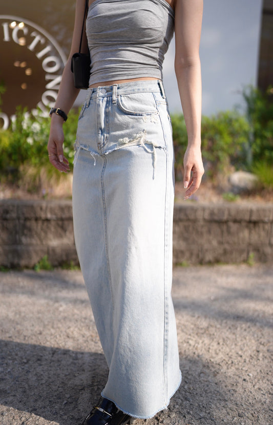 ￼經典設計感牛仔長裙