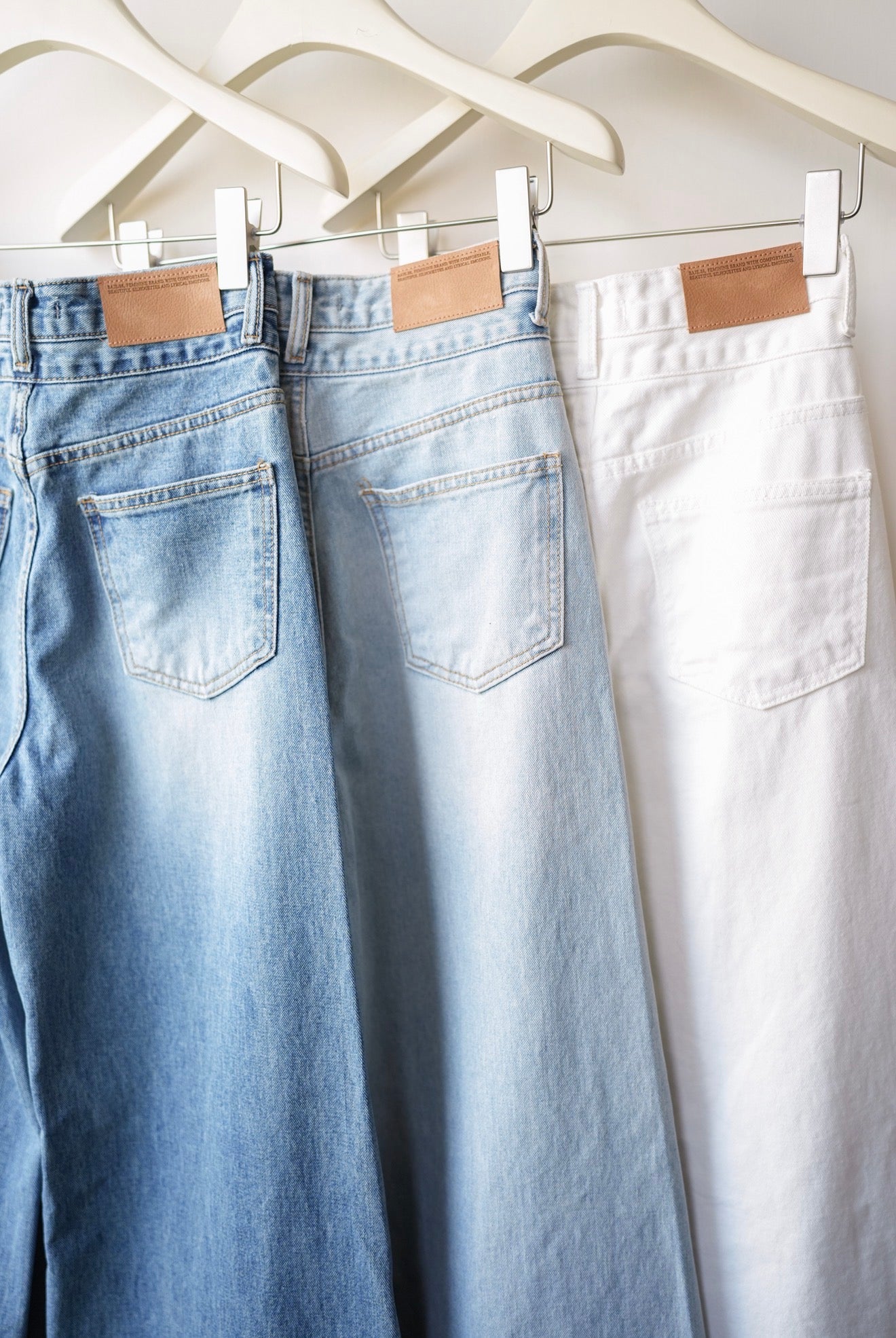 修盤骨洗水高腰闊腿牛仔褲