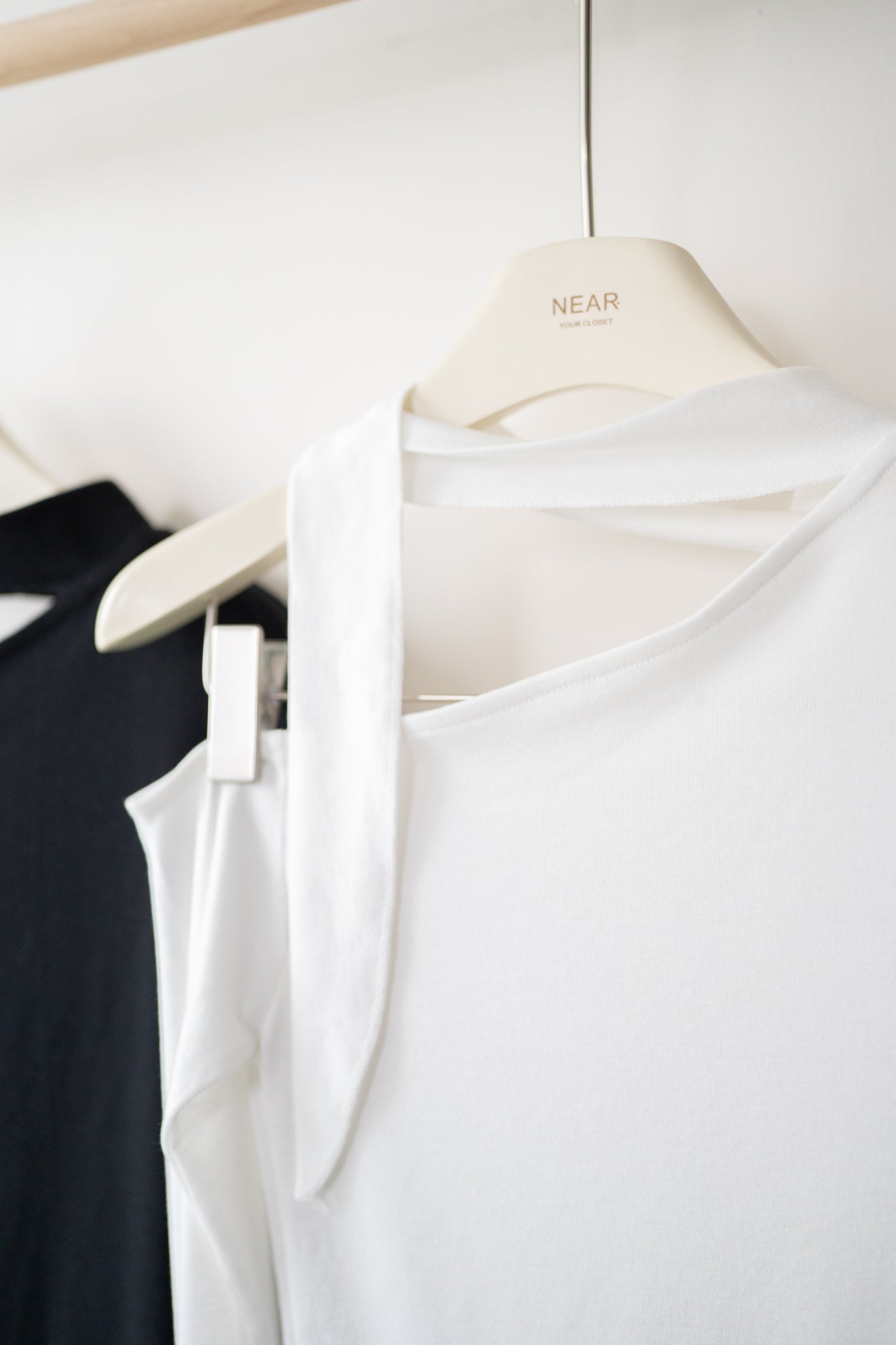 氣質單肩挷頸上衣