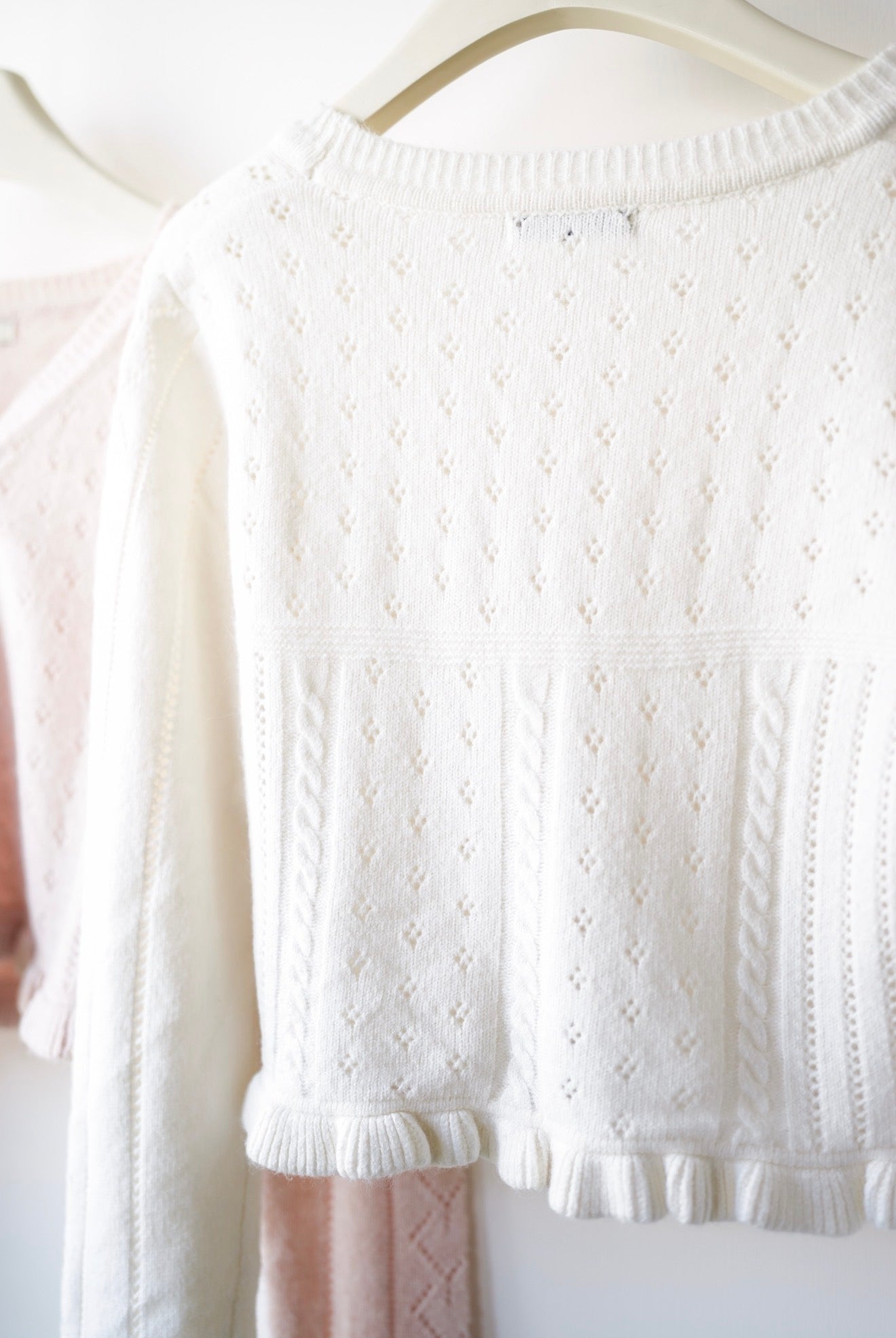 精緻感暗花花邊Cardigan￼